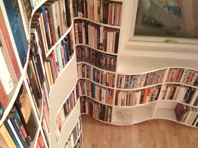 estante de livro estantes para livros organizacao livro biblioteca pessoal estante em curvas