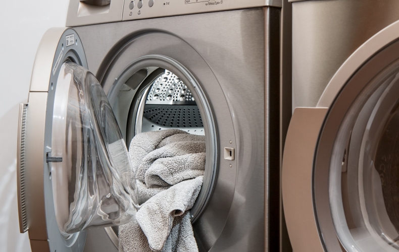 Como escolher a máquina de lavar gastando menos