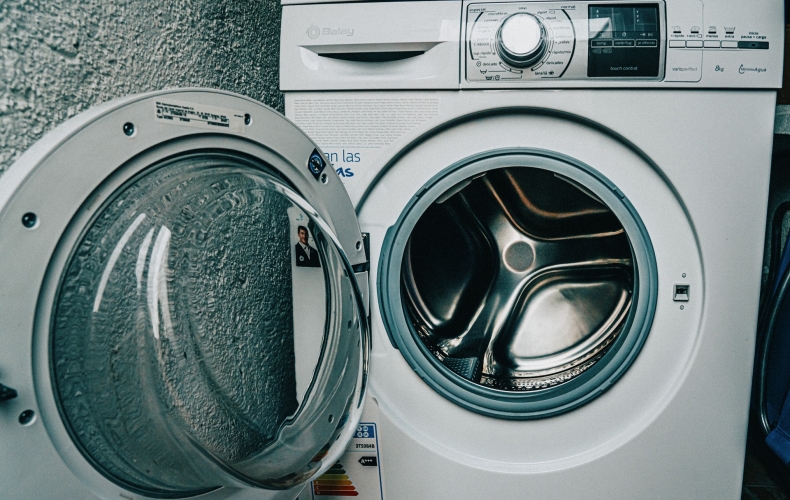 Como escolher a máquina de lavar gastando menos